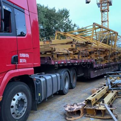 Quá trình vận chuyển cẩu tháp phục vụ thi công